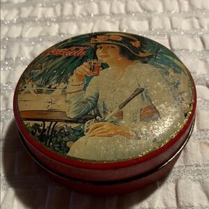 Coca-Cola Red and Green Vintage 1993 small Decorative Tin